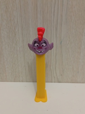 PEZ Trolls Candy Dispenser Queen Barb