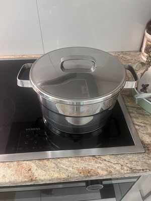 WMF Cromargan 18/10 Stainless Steel Cooking Pot with Lid, Like New
