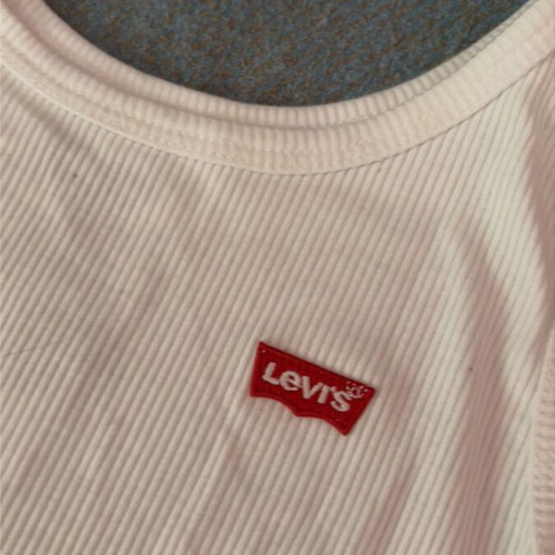 Levi's top white, like new, size M