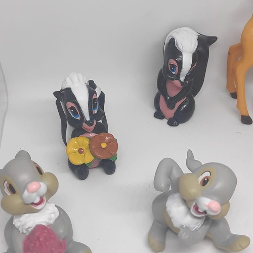 Bambi Disney figure set like new, 7 pieces