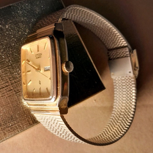 Citizen Quartz Japan 2030 vintage like new