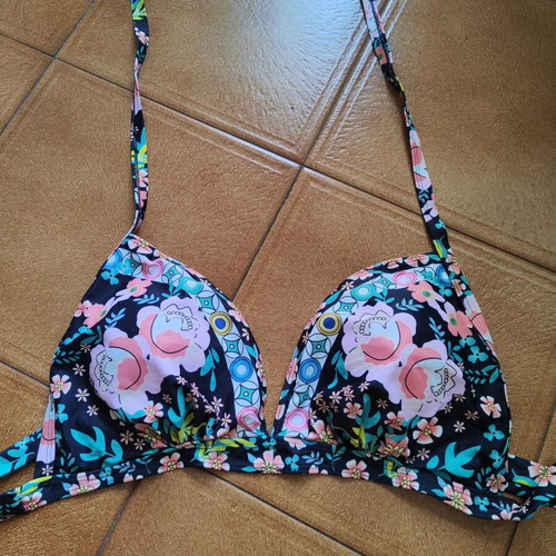 Shein swimwear set like new, plus sizes, black and colorful