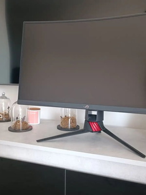 Asus ROG Strix gaming monitor XG27VQ σαν καινούργιος