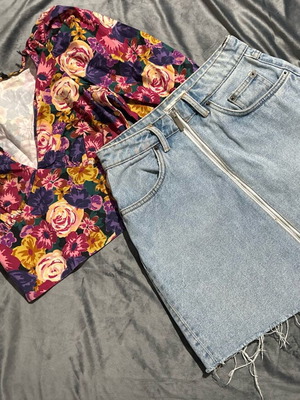 Set high-waisted denim skirt and cropped top Zara like new, multicolor
