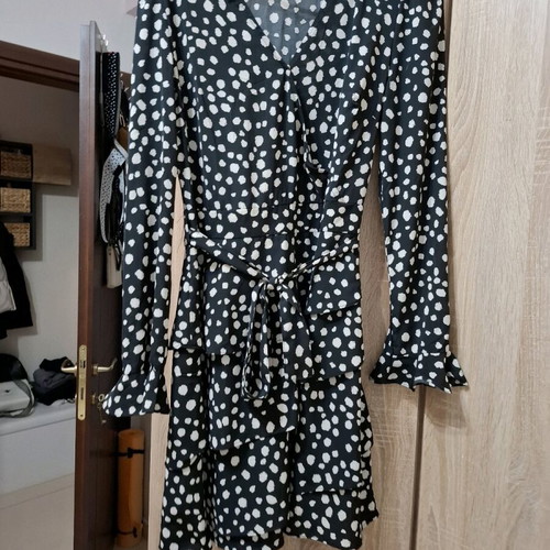 Dress like new, black with white spots, chic and elegant
