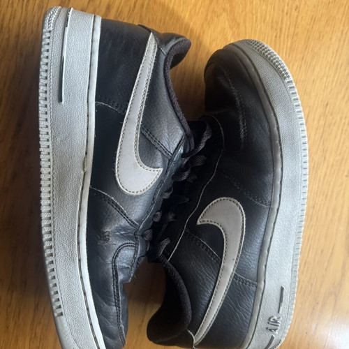 Nike Air Force 1 '07 LV8 sneakers size 38.5 used, black and grey