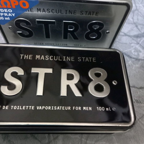 Str8 tin boxes set like new, silver and black 15x10x5