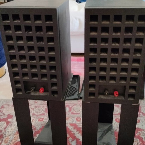 B&W speakers 100 W rms 8Ω, 120 W rms radio amplifier, central speaker