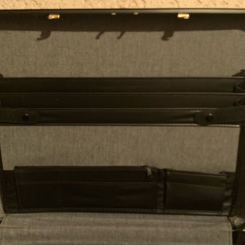Briefcase like new