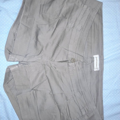 Caramella shorts size L like new