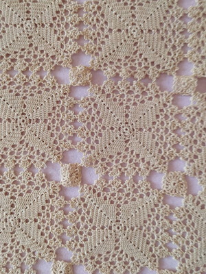 Handmade doilies set new, beige