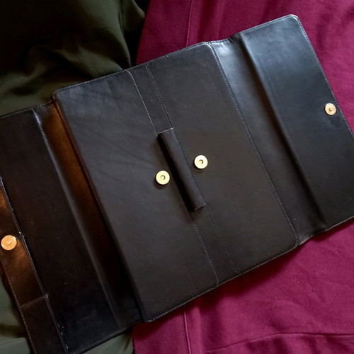 SPECIAL PRICE, MONTBLANC 100% authentic correspondence set.