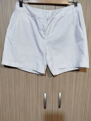 Ann Taylor shorts medium unused, cotton gabardine fabric