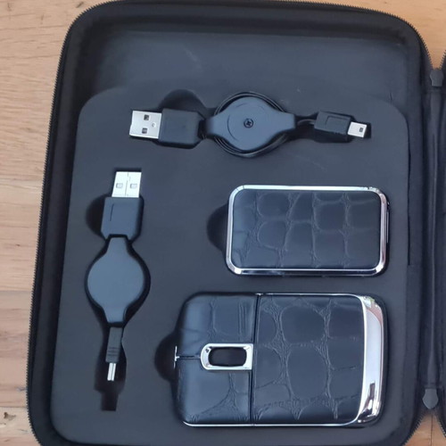 Leather office kit new with mouse, mousepad, USB hub and cables