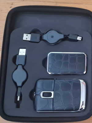 Leather office kit new with mouse, mousepad, USB hub and cables