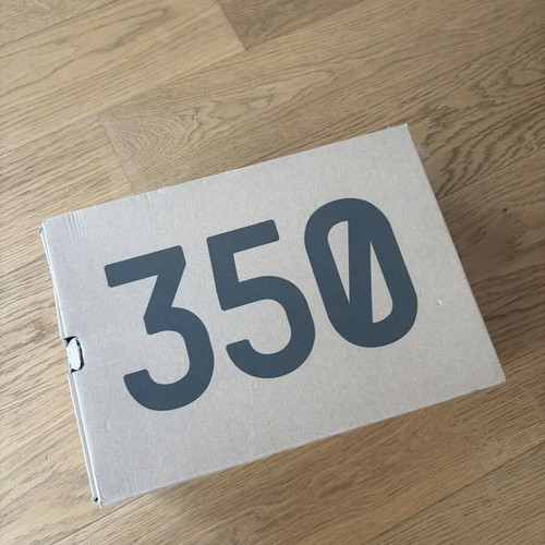 Adidas Yeezy Boost V2 Onyx sneakers like new, size 44, black