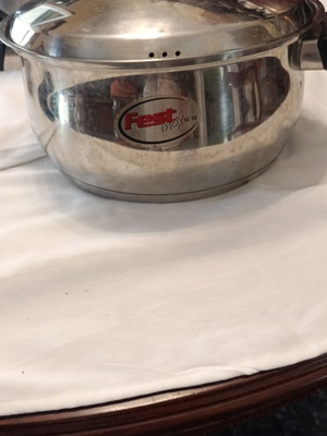 Fest Inox 18/10 Stainless Steel Pot with Draining Lid like new