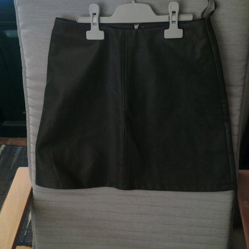 Primark mini leather skirt like new, olive, size 36