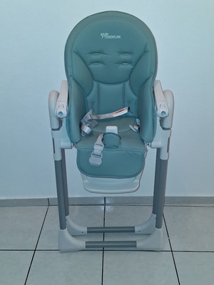 Baby Adventure high chair like new with adjustable height