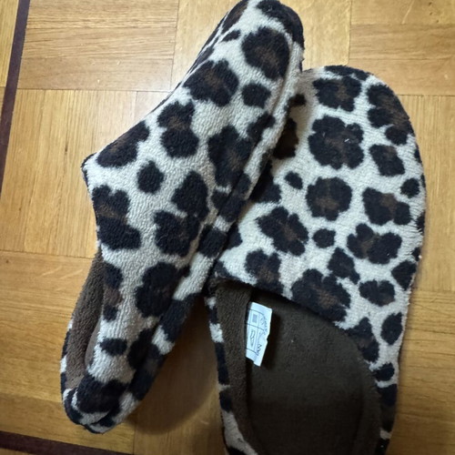 Slippers size 37 new