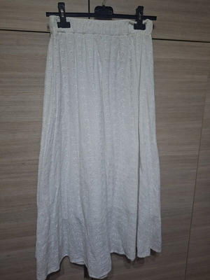 Lumina summer skirt one size, like new, broderie anglaise