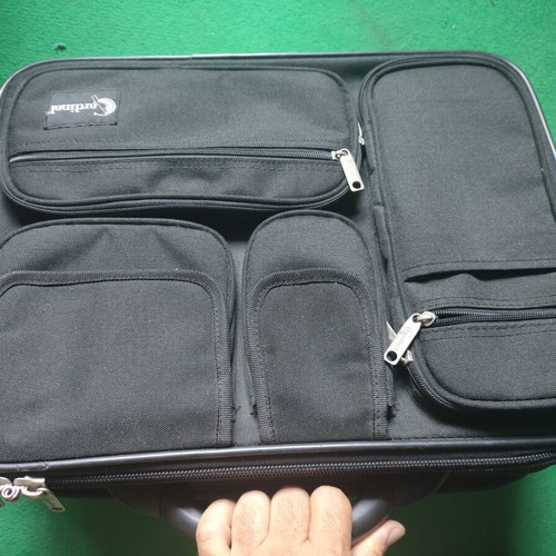 Cardinal professional laptop bag briefcase with multiple pockets and shoulder strap