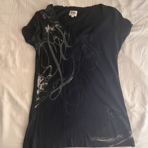 Lee women's t-shirt black, like new, size large