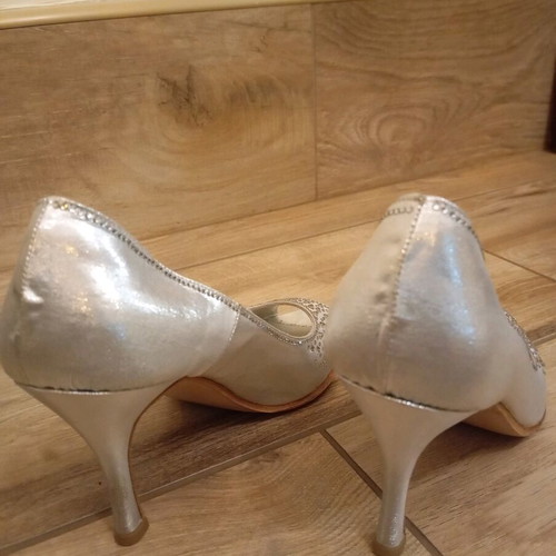 Peep toe shoes No 36 silver like new
