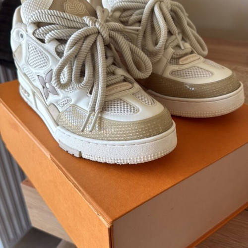 Louis Vuitton Skate Sneakers size 43 like new, beige and white