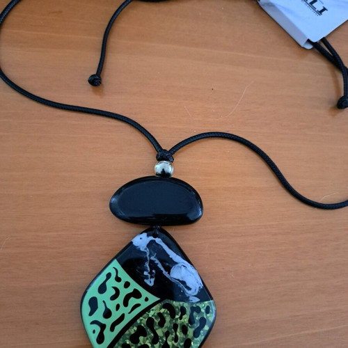 Handmade ethnic necklace new, black and green