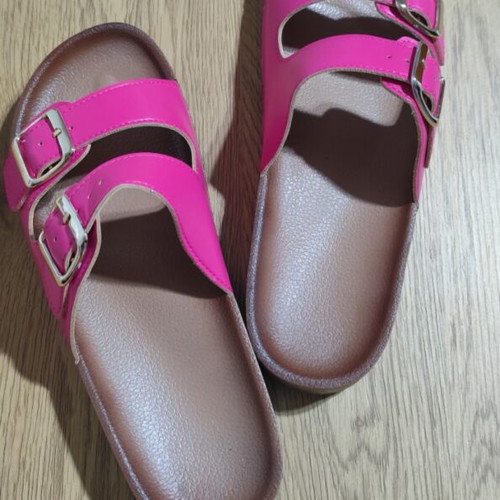 Flatform sandals with double buckles new, fuchsia size 39