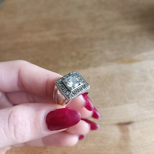 Silver 925 ring like new with zircon