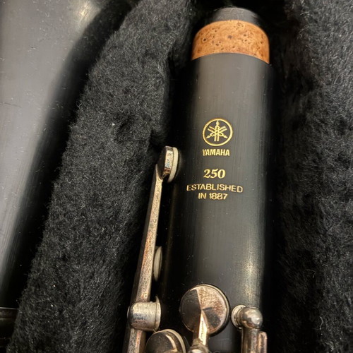 Yamaha 250 Bb Clarinet like new with case