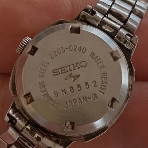 Seiko vintage women's automatic wristwatch used, silver
