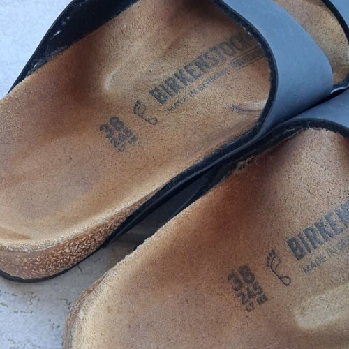 Birkenstock Classic Arizona sandals size 38 like new, black
