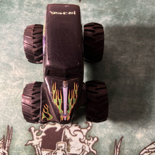 Grave Digger car Mattel μεταχειρισμένο με φθορές, πλήρως λειτουργικό