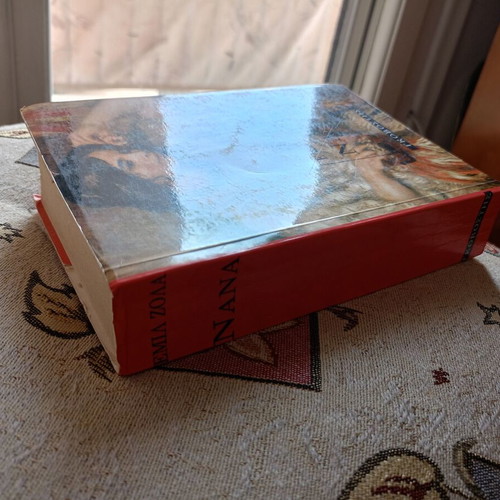 Nana by Émile Zola used, Greek translation