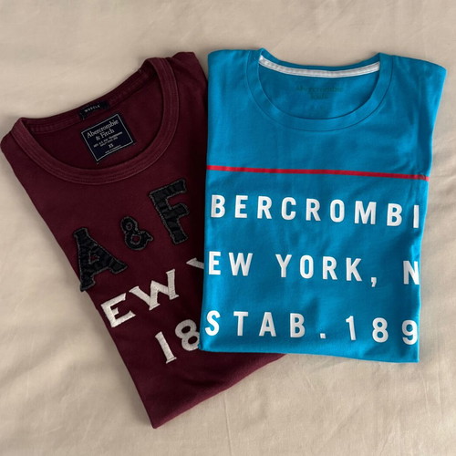 Abercrombie boys' t-shirts used, size XS, turquoise and burgundy, 9-10 years