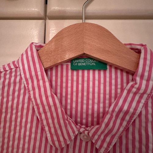 Benetton striped pink shirt like new, size 3-4 years