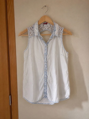 Sleeveless shirt, size L / 40 / 12