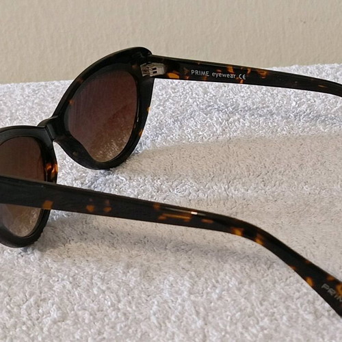 Prime women's sunglasses brown tortoiseshell like new