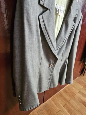 Escada suit jacket used, gray, size L