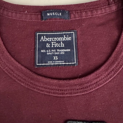 Abercrombie boys' t-shirts used, size XS, turquoise and burgundy, 9-10 years