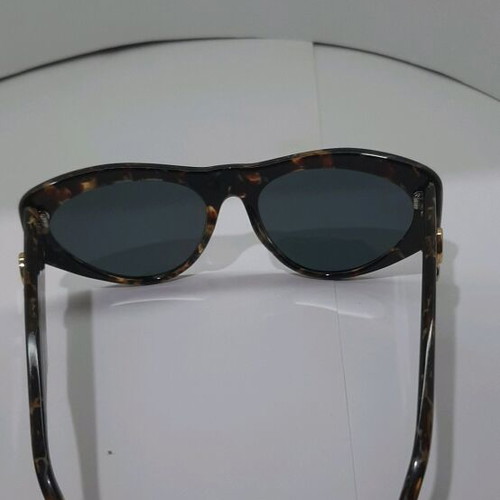 Sunglasses fatto a mano uv400 with black and brown tortoise frame like new