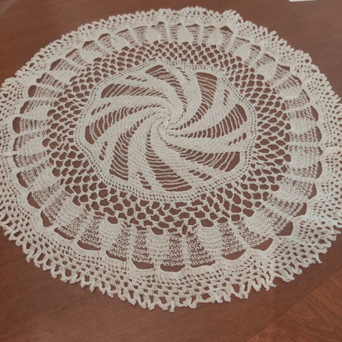 White doily 31x31 new