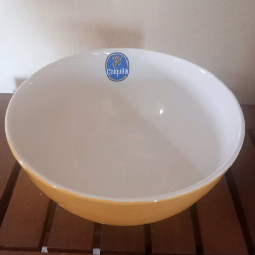 Deep plate used with Chiquita logo