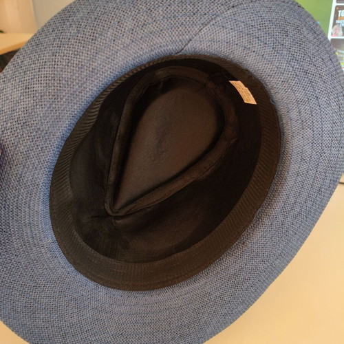 Unisex MG Hellas fedora hat size 58, black and blue, like new