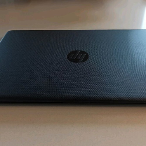 HP Laptop 256GB SSD 8GB RAM 15.6" FHD Windows 11 like new