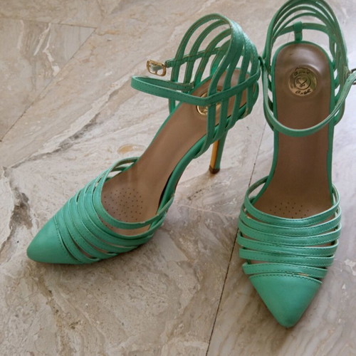 Axel vintage mint green pumps size 39 used
