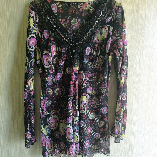 Tunic blouse like new, black and red, size L